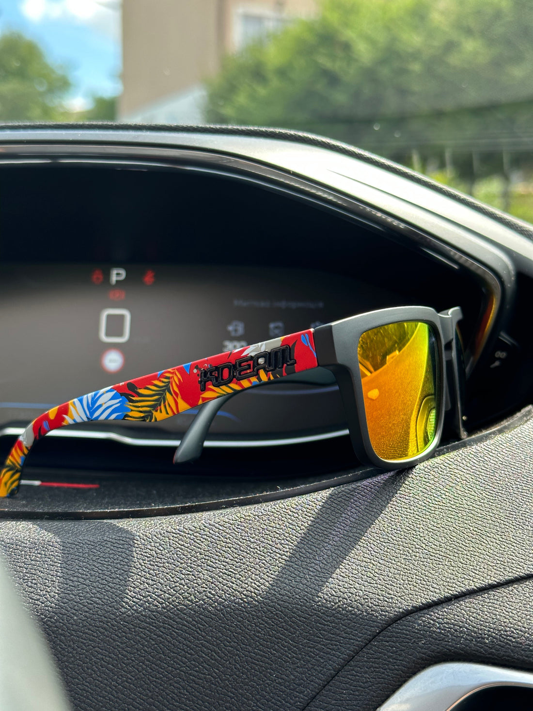 Okulary przeciwsłoneczne lustrzanki – styl i ochrona w jednym